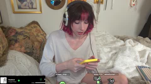 Snapshot of elslove chatting on 12-12-24, 12:05 ELS online show from 12-12-24, 12:05