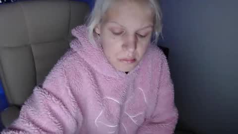 elssa_rush online show from 12-03-25, 08:00