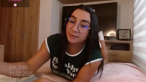 Emilia  online show from 02-12-26, 09:21