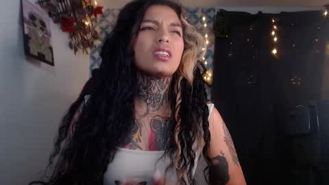 ema_ploxx online show from 09-20-25, 03:29