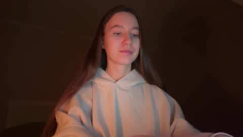 Snapshot of emberfamn chatting on 02-18-26, 08:38 Alina online show from 02-18-26, 08:38