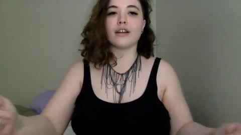 Snapshot of emberlo_ol chatting on 01-24-25, 03:54 Ember online show from 01-24-25, 03:54