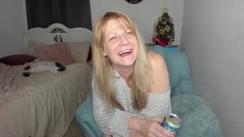 Ember Pheonixxx online show from 12-20-24, 06:29