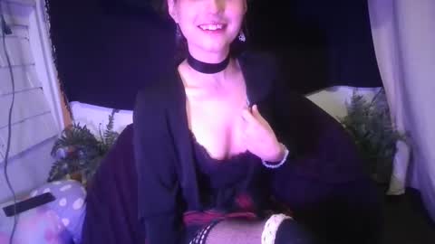Snapshot of embers_of_eternity chatting on 12-03-24, 01:30 Ellie online show from 12-03-24, 01:30