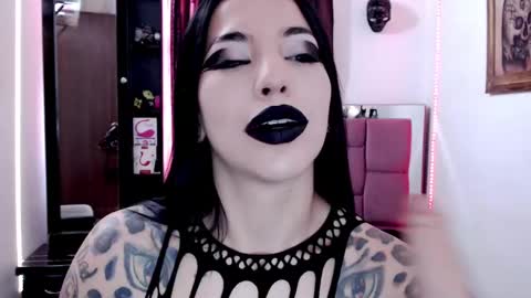 Emerald Black online show from 01-09-25, 02:51