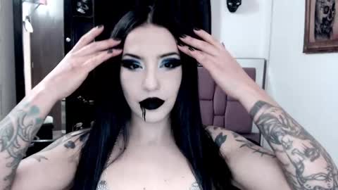 Emerald Black online show from 09-14-25, 07:07