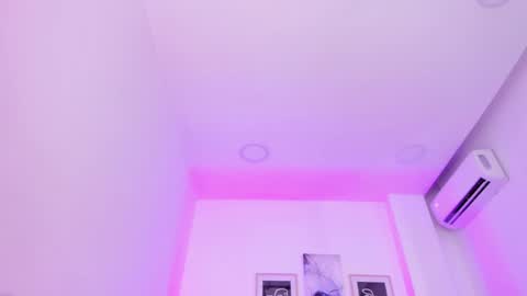 Snapshot of emelie_89 chatting on 12-21-24, 02:37 emelie_89 online show from 12-21-24, 02:37