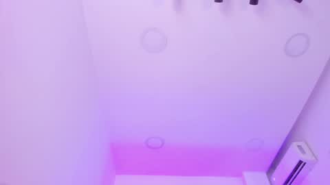 Snapshot of emelie_89 chatting on 12-27-24, 03:04 emelie_89 online show from 12-27-24, 03:04