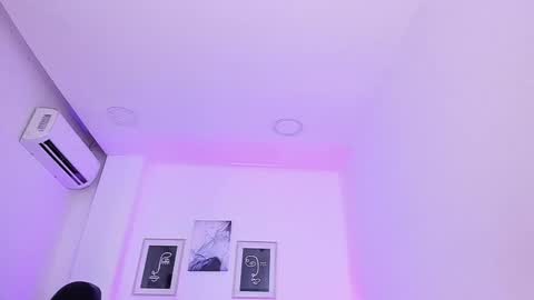 Snapshot of emelie_89 chatting on 01-23-25, 11:26 emelie_89 online show from 01-23-25, 11:26