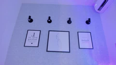 Snapshot of emelie_89 chatting on 02-28-25, 10:06 emelie_89 online show from 02-28-25, 10:06
