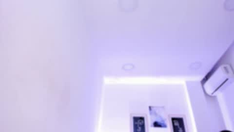 Snapshot of emelie_89 chatting on 09-11-25, 11:32 emelie_89 online show from 09-11-25, 11:32