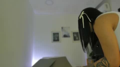 Snapshot of emelie_89 chatting on 10-02-25, 11:50 emelie_89 online show from 10-02-25, 11:50