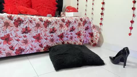 Emely   online show from 02-24-25, 10:47