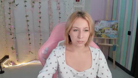 emelia online show from 10-15-25, 12:05