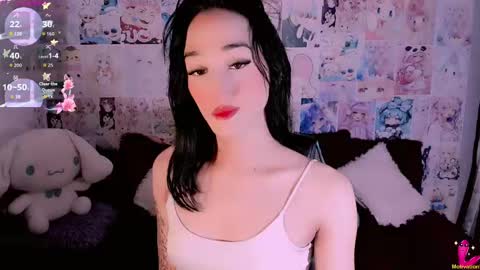 Snapshot of emely_rous chatting on 09-15-25, 01:22 Emely Rous online show from 09-15-25, 01:22