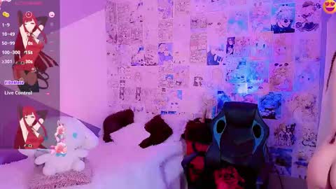 Snapshot of emely_rous chatting on 10-02-25, 06:31 Emely Rous online show from 10-02-25, 06:31