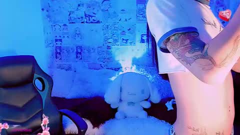 Snapshot of emely_rous chatting on 11-27-25, 02:08 Emely Rous online show from 11-27-25, 02:08