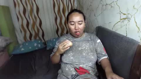 Emely online show from 11-12-25, 08:26