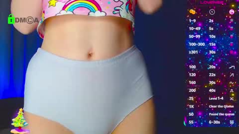 Snapshot of emelycrystal chatting on 02-07-25, 08:11 Emely online show from 02-07-25, 08:11