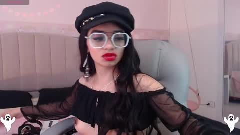 Danna online show from 10-15-25, 03:28