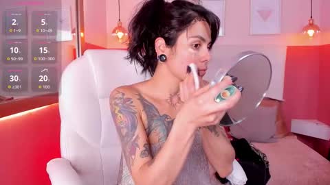 Esmeralda online show from 11-19-25, 04:51