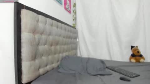 Snapshot of emi_henao chatting on 02-20-26, 12:38 EMI online show from 02-20-26, 12:38