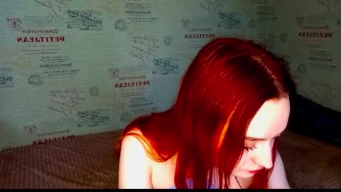 Snapshot of emi_less chatting on 09-20-25, 10:16 Emi online show from 09-20-25, 10:16
