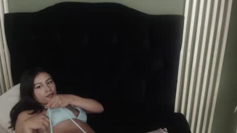 Emilia Gomez online show from 01-15-25, 10:02