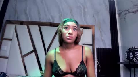 Emy online show from 02-08-26, 01:53