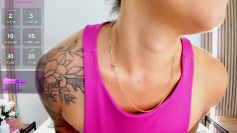 Snapshot of emiily_roberts1 chatting on 01-31-26, 07:23 EMILY ROBERTS online show from 01-31-26, 07:23