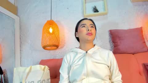 Emily online show from 11-21-25, 12:04