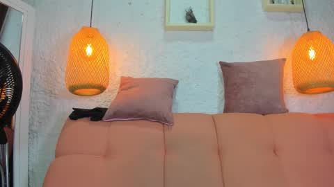 Emily online show from 12-03-25, 12:03