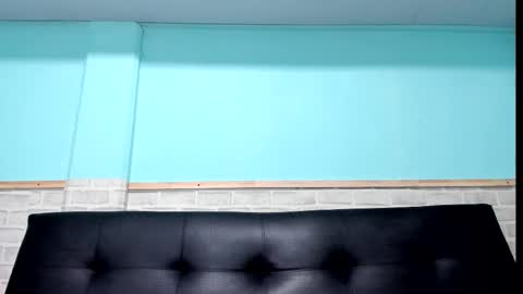 Snapshot of emiily_smile chatting on 02-15-25, 11:50 Emily online show from 02-15-25, 11:50