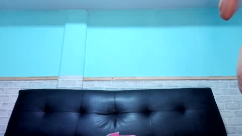 Snapshot of emiily_smile chatting on 09-19-25, 12:17 Emily online show from 09-19-25, 12:17