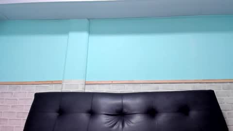 Snapshot of emiily_smile chatting on 09-24-25, 11:46 Emily online show from 09-24-25, 11:46