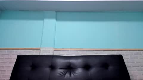 Snapshot of emiily_smile chatting on 10-01-25, 11:38 Emily online show from 10-01-25, 11:38