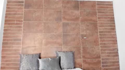 Snapshot of emiily_smile chatting on 10-31-25, 11:44 Emily online show from 10-31-25, 11:44