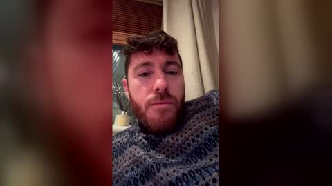 Snapshot of emil2894 chatting on 01-10-26, 08:54 emil2894 online show from 01-10-26, 08:54