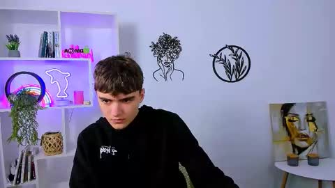 Snapshot of emil_lucky chatting on 02-07-26, 10:19 emil_lucky online show from 02-07-26, 10:19