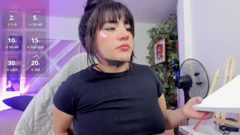 emilayton_ online show from 10-11-25, 08:29