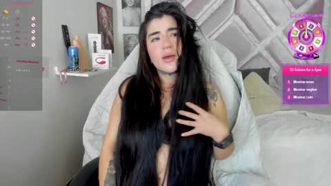 emilayton_ online show from 02-16-26, 06:04