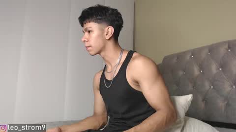 emile_239 online show from 01-22-25, 03:09