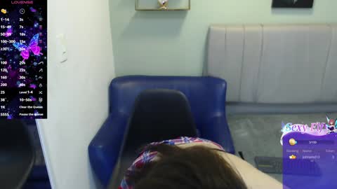 Emilee online show from 02-05-25, 01:44