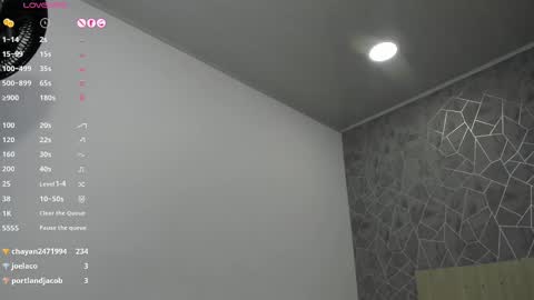 Snapshot of emili_lenus chatting on 02-15-25, 02:22 Emili Lenus online show from 02-15-25, 02:22