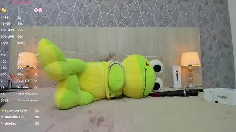 Snapshot of emili_lenus chatting on 02-25-25, 05:36 Emili Lenus online show from 02-25-25, 05:36