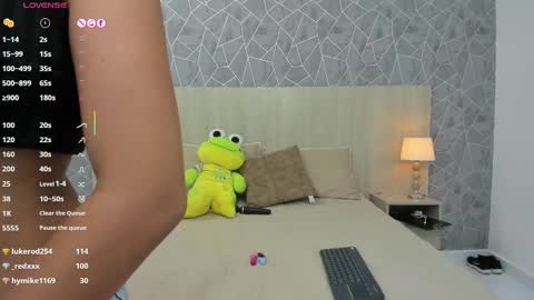 Snapshot of emili_lenus chatting on 03-05-25, 05:39 Emili Lenus online show from 03-05-25, 05:39