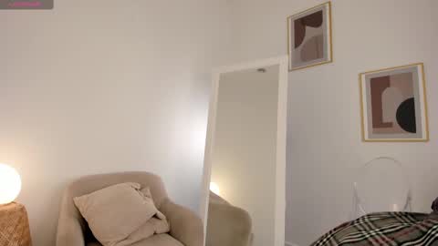 emilia_dream online show from 02-18-25, 09:53