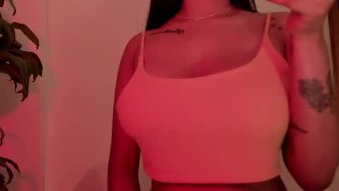 Snapshot of emilia_ghendle chatting on 03-03-25, 09:15 Emilia Big Boobs online show from 03-03-25, 09:15