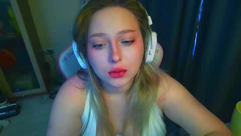 emiliaaah online show from 02-26-26, 09:19