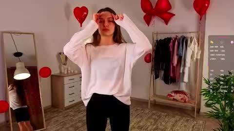 Snapshot of emiliawasurick chatting on 02-22-26, 01:18 Kira online show from 02-22-26, 01:18